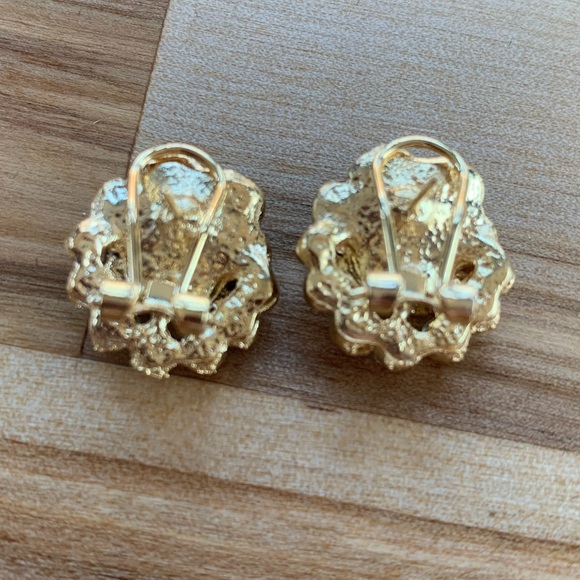 Black & Gold Roses Clear Crystal Fringe Earrings - Picture 8 of 10